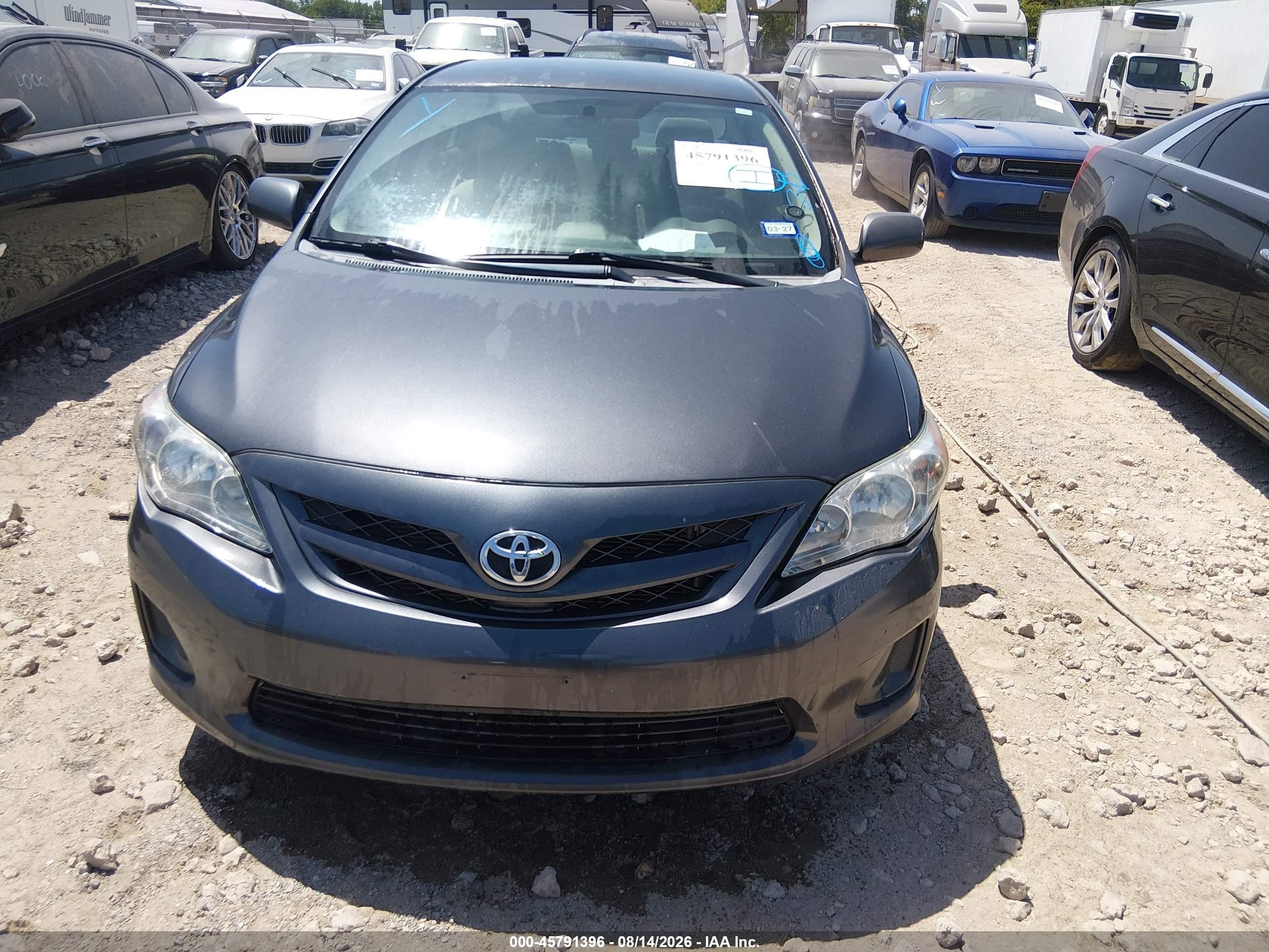 2013 Toyota Corolla L Gray vin: 5YFBU4EE1DP083068