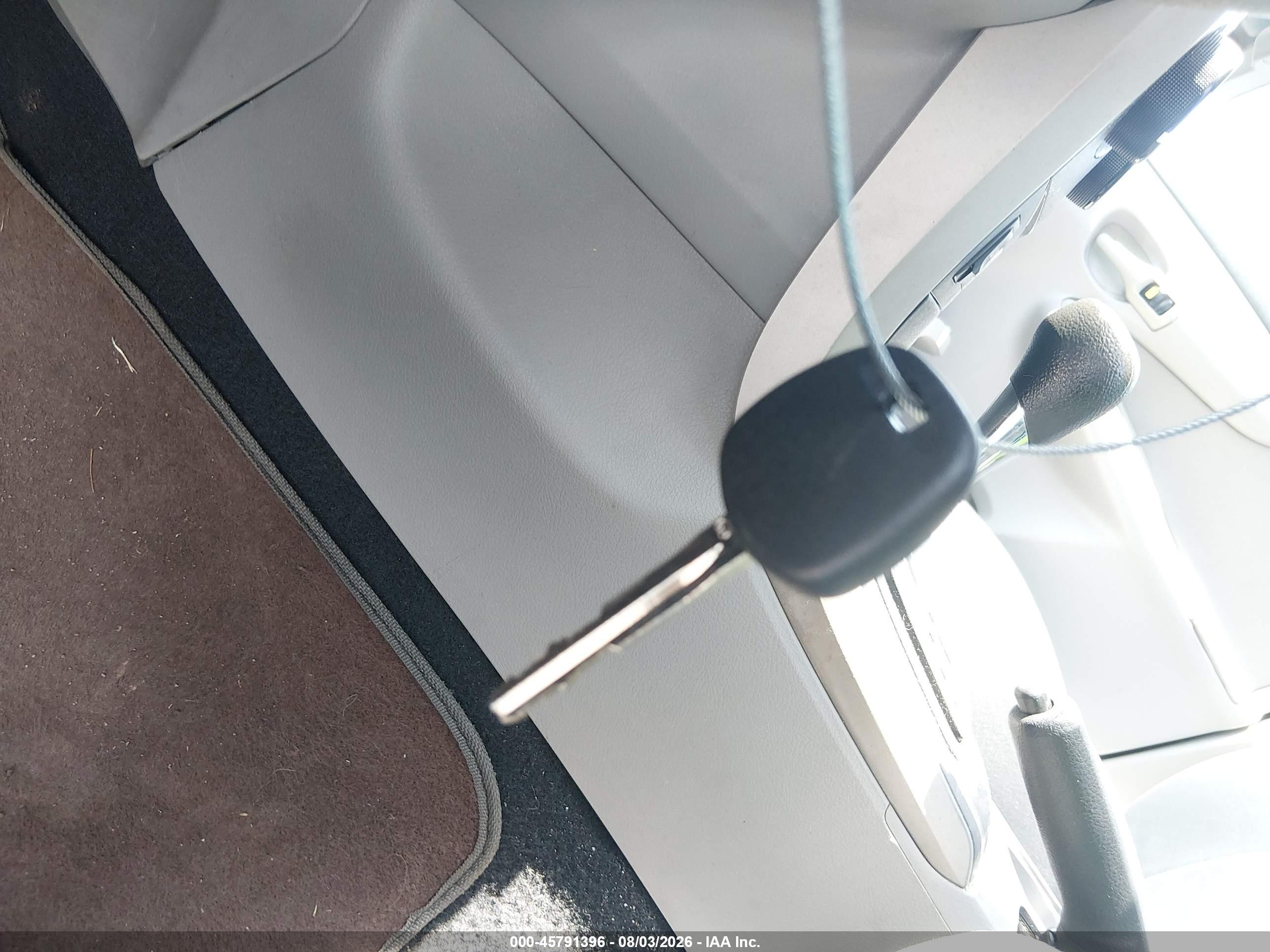 2013 Toyota Corolla L Gray vin: 5YFBU4EE1DP083068