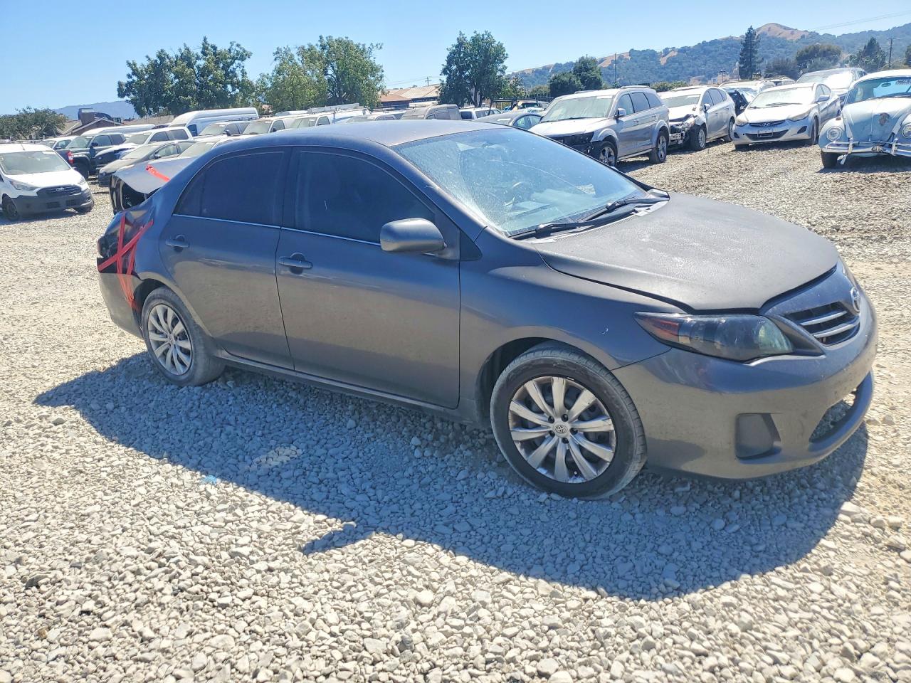 2013 Toyota Corolla Le Gray vin: 5YFBU4EE1DP089839