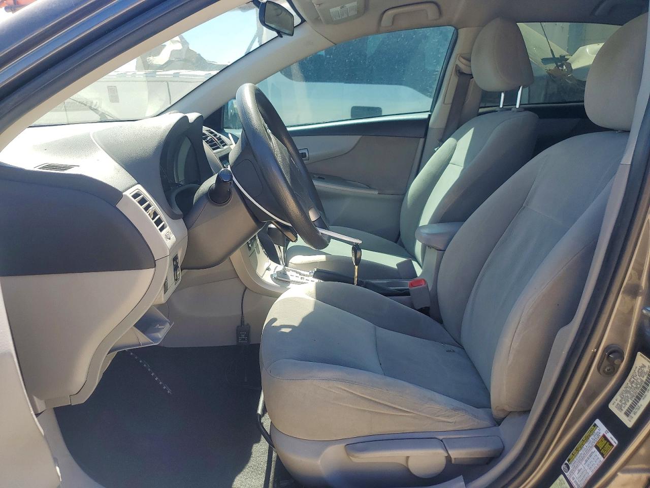 2013 Toyota Corolla Le Gray vin: 5YFBU4EE1DP089839