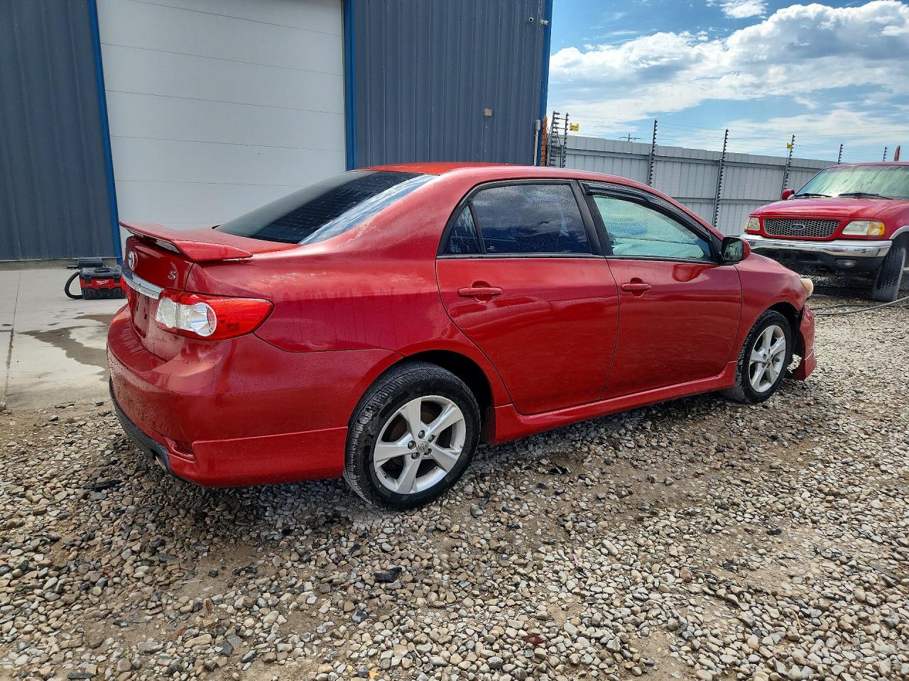 2013 Toyota Corolla S Burgundy vin: 5YFBU4EE1DP090523