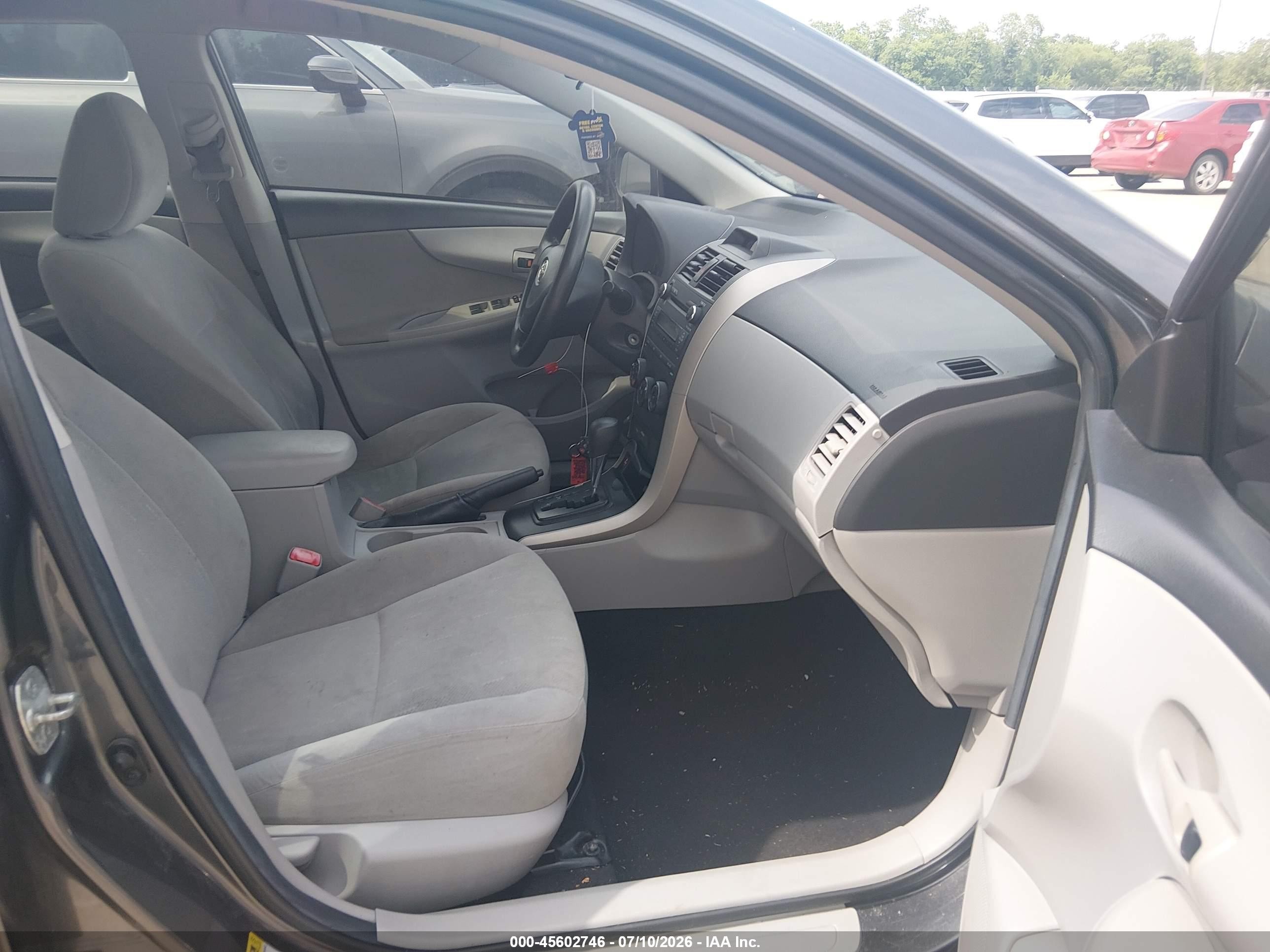 2013 Toyota Corolla L Gray vin: 5YFBU4EE1DP098251