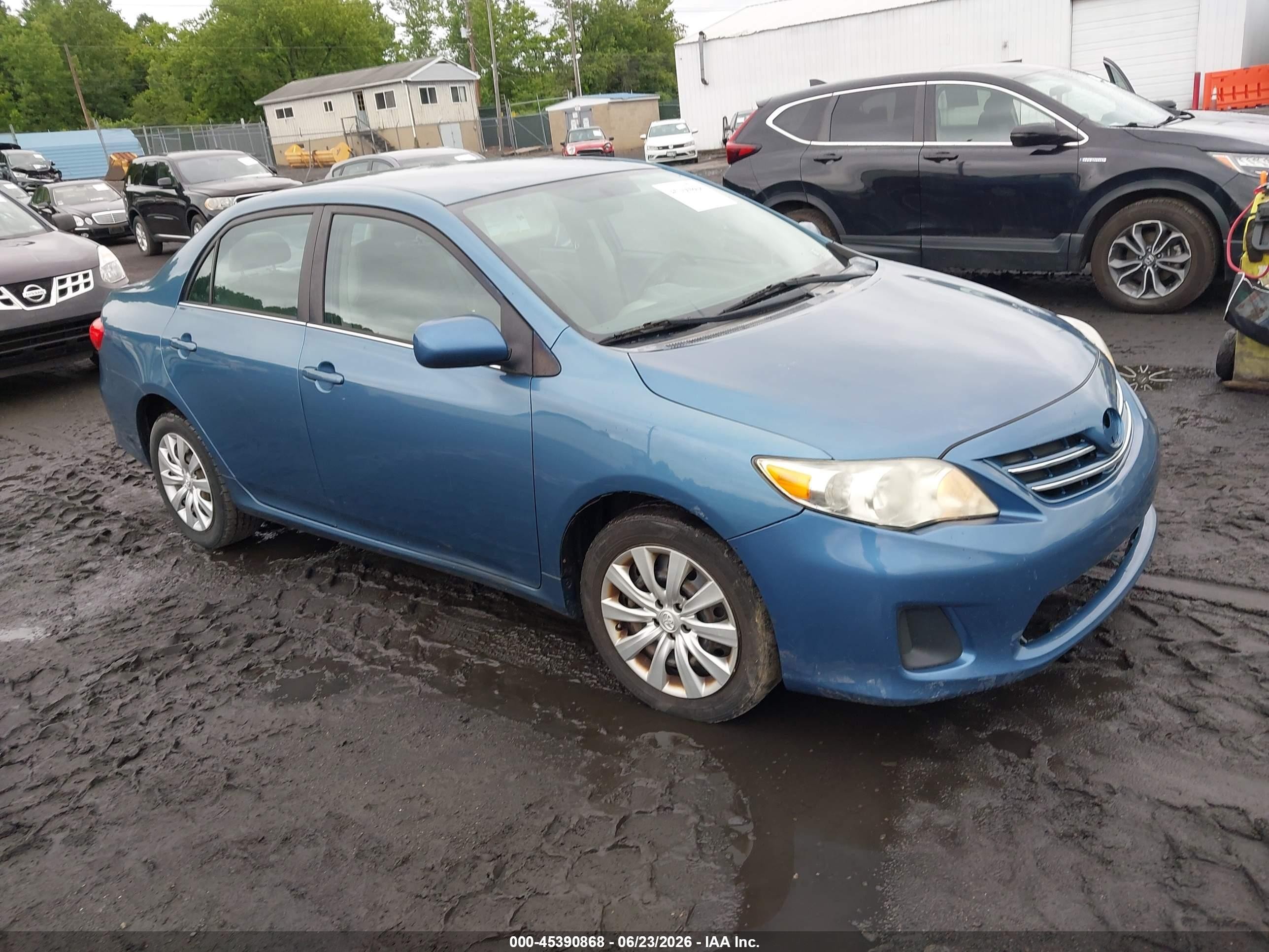 2013 Toyota Corolla Le Blue vin: 5YFBU4EE1DP114786