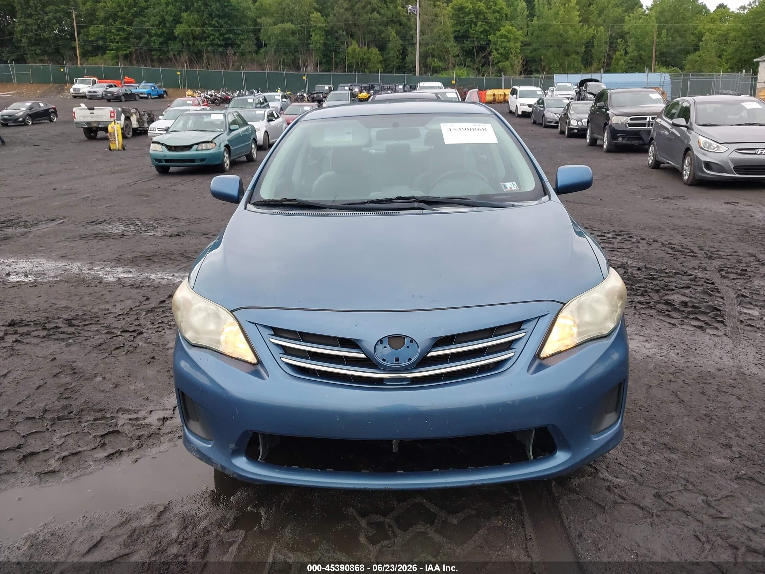 2013 Toyota Corolla Le Blue vin: 5YFBU4EE1DP114786