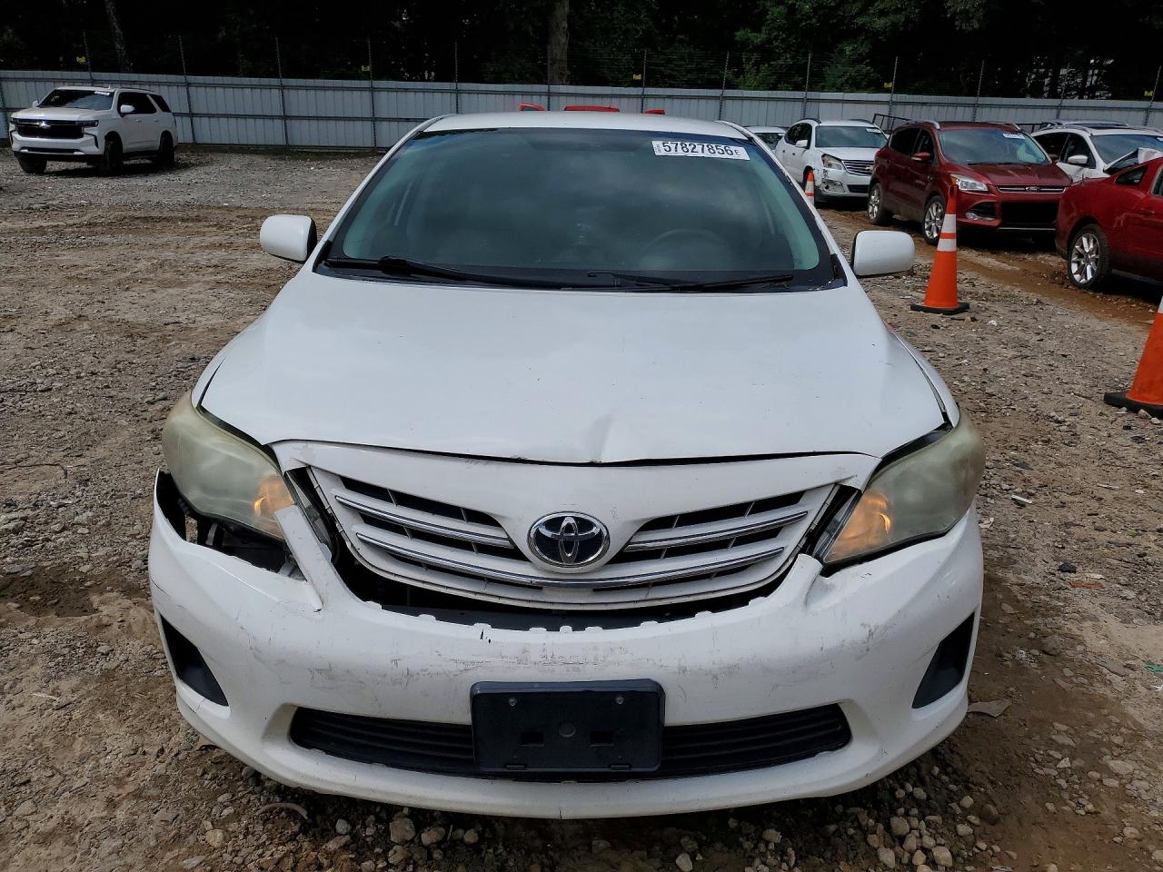 2013 Toyota Corolla Le Белый vin: 5YFBU4EE1DP130275
