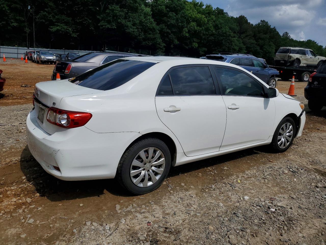 2013 Toyota Corolla Le Белый vin: 5YFBU4EE1DP130275