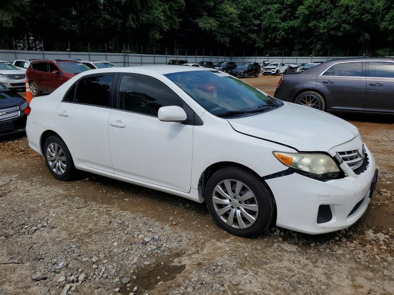 2013 Toyota Corolla Le Белый vin: 5YFBU4EE1DP130275