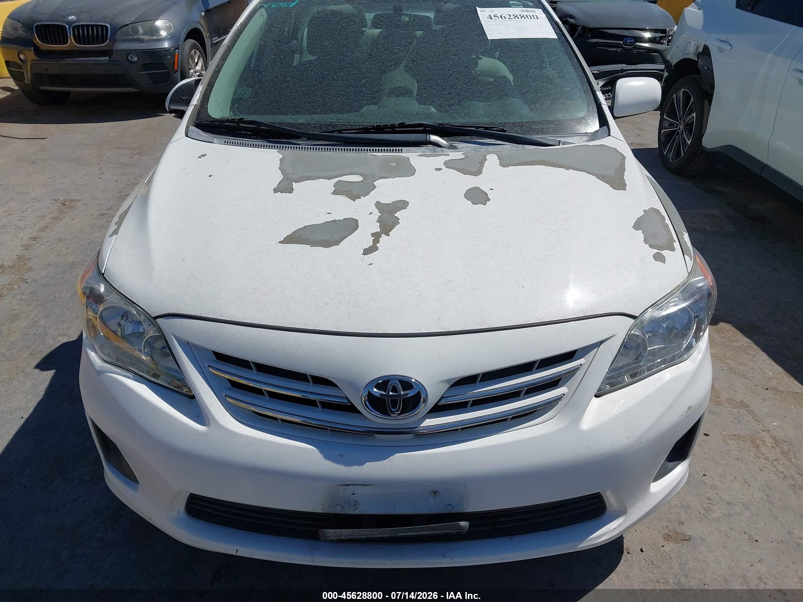 2013 Toyota Corolla Le White vin: 5YFBU4EE1DP132589