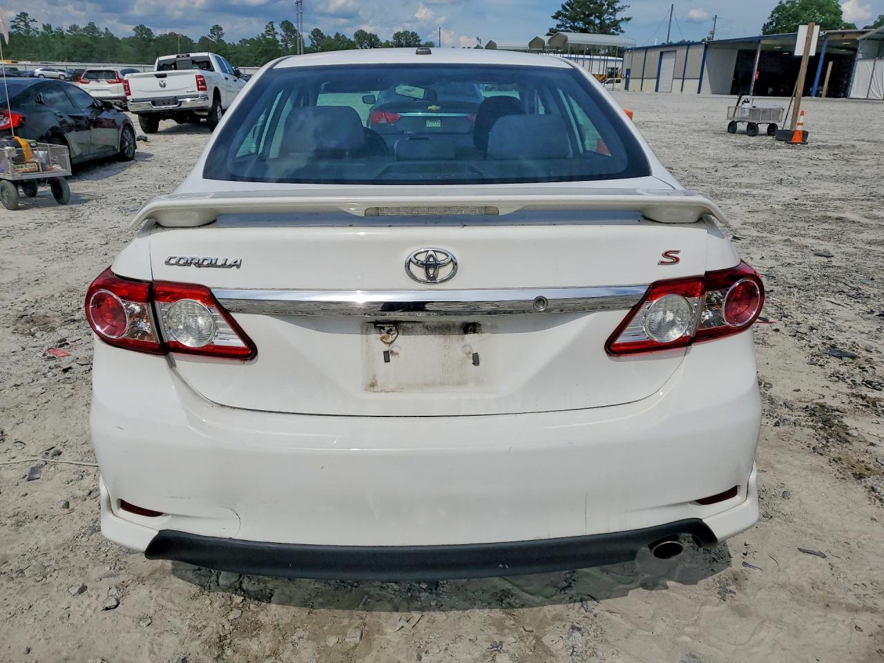 2013 Toyota Corolla S White vin: 5YFBU4EE1DP141230