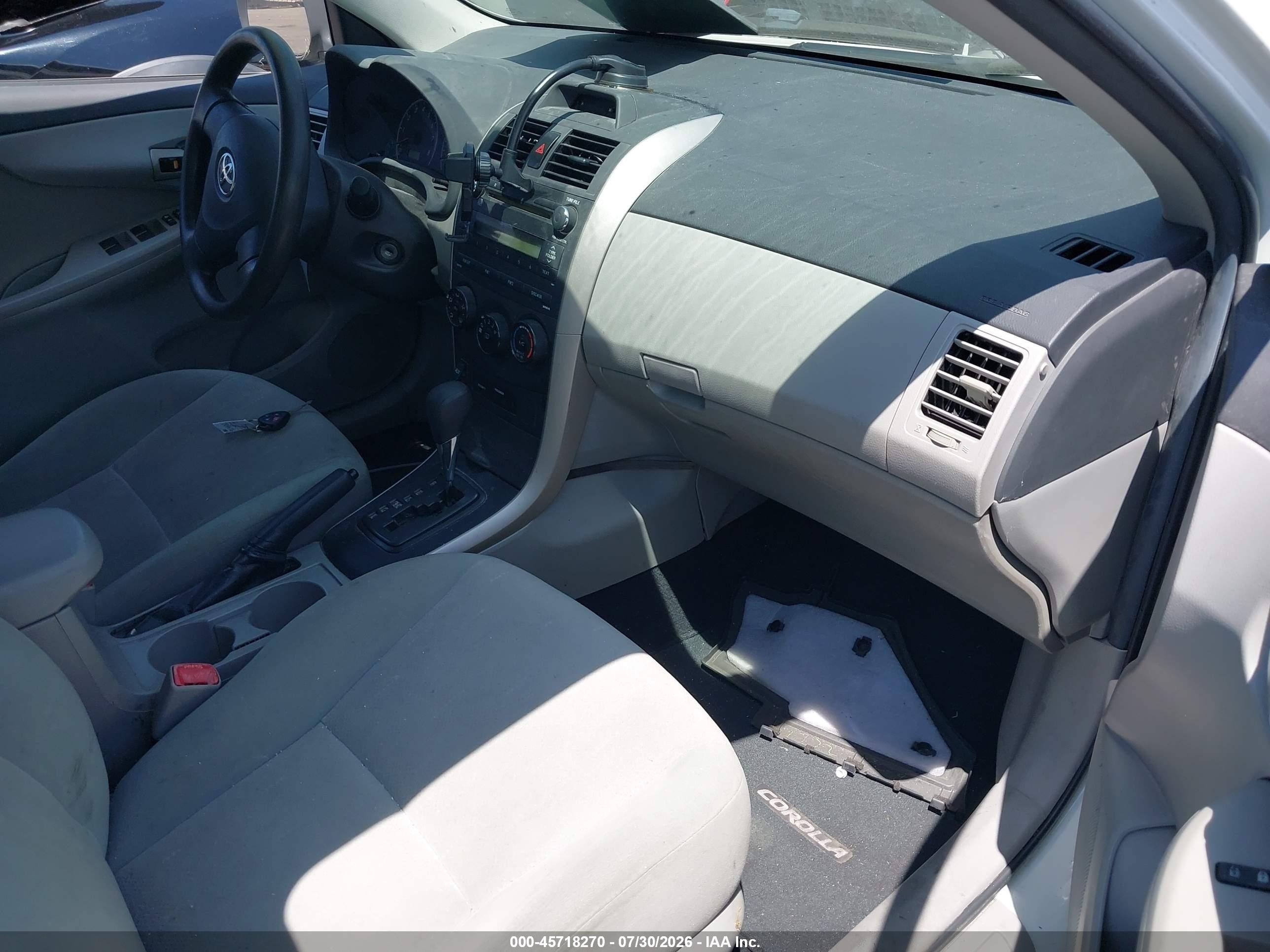 2013 Toyota Corolla L Белый vin: 5YFBU4EE1DP149716