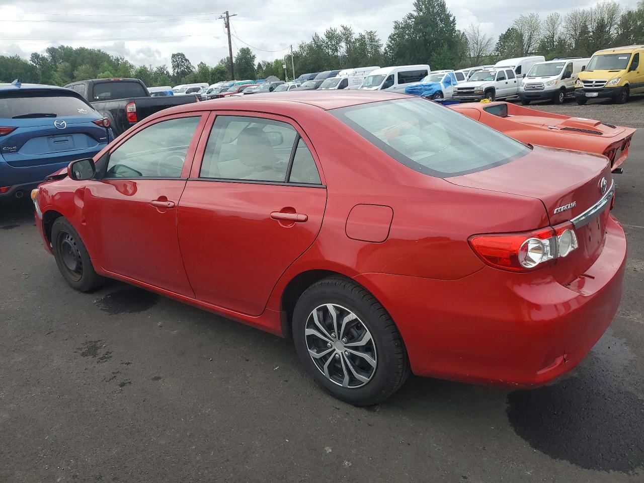 2013 Toyota Corolla L Красный vin: 5YFBU4EE1DP152860
