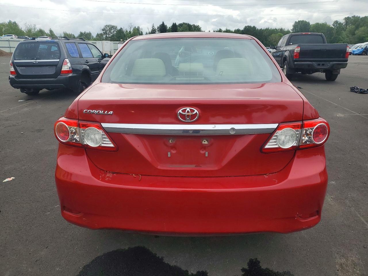 2013 Toyota Corolla L Красный vin: 5YFBU4EE1DP152860