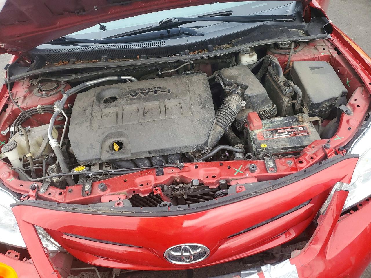 2013 Toyota Corolla L Красный vin: 5YFBU4EE1DP152860
