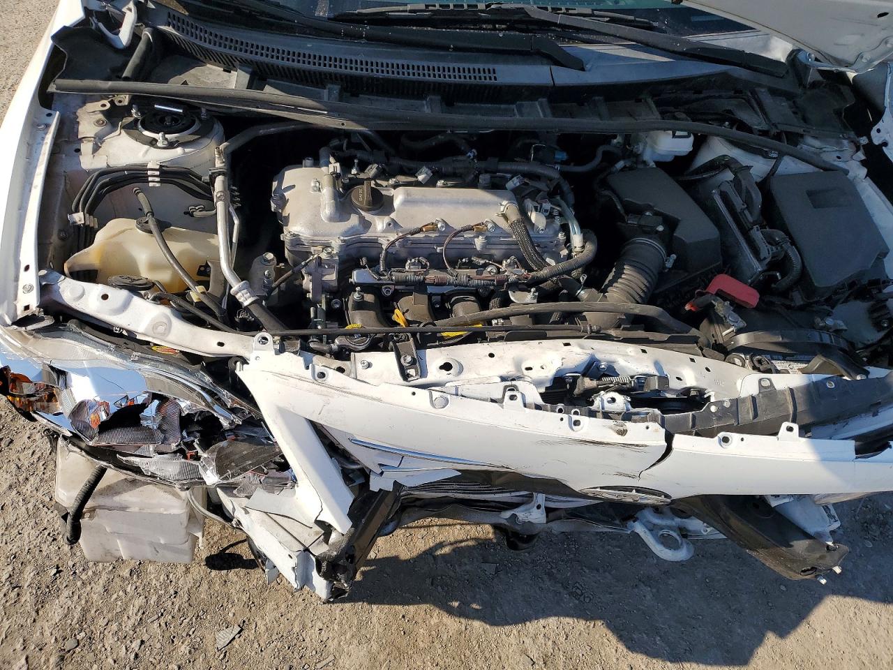 2013 Toyota Corolla White vin: 5YFBU4EE1DP159503