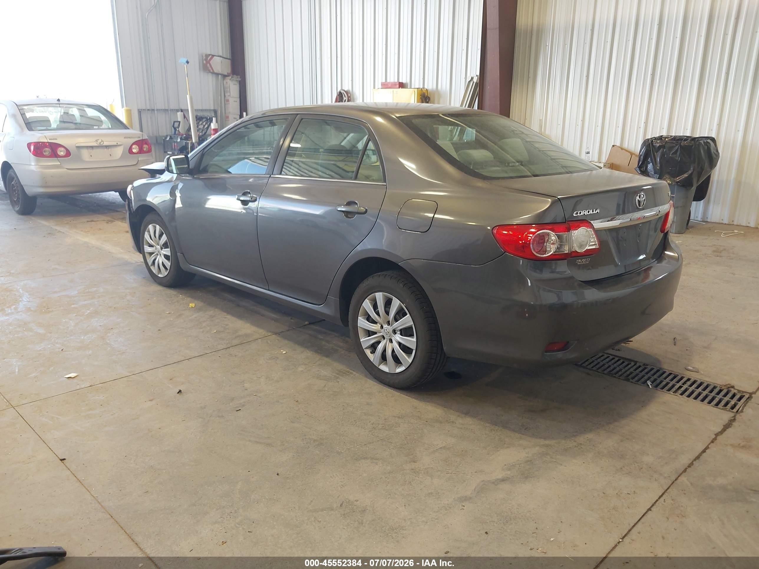 2013 Toyota Corolla Le Gray vin: 5YFBU4EE1DP159792