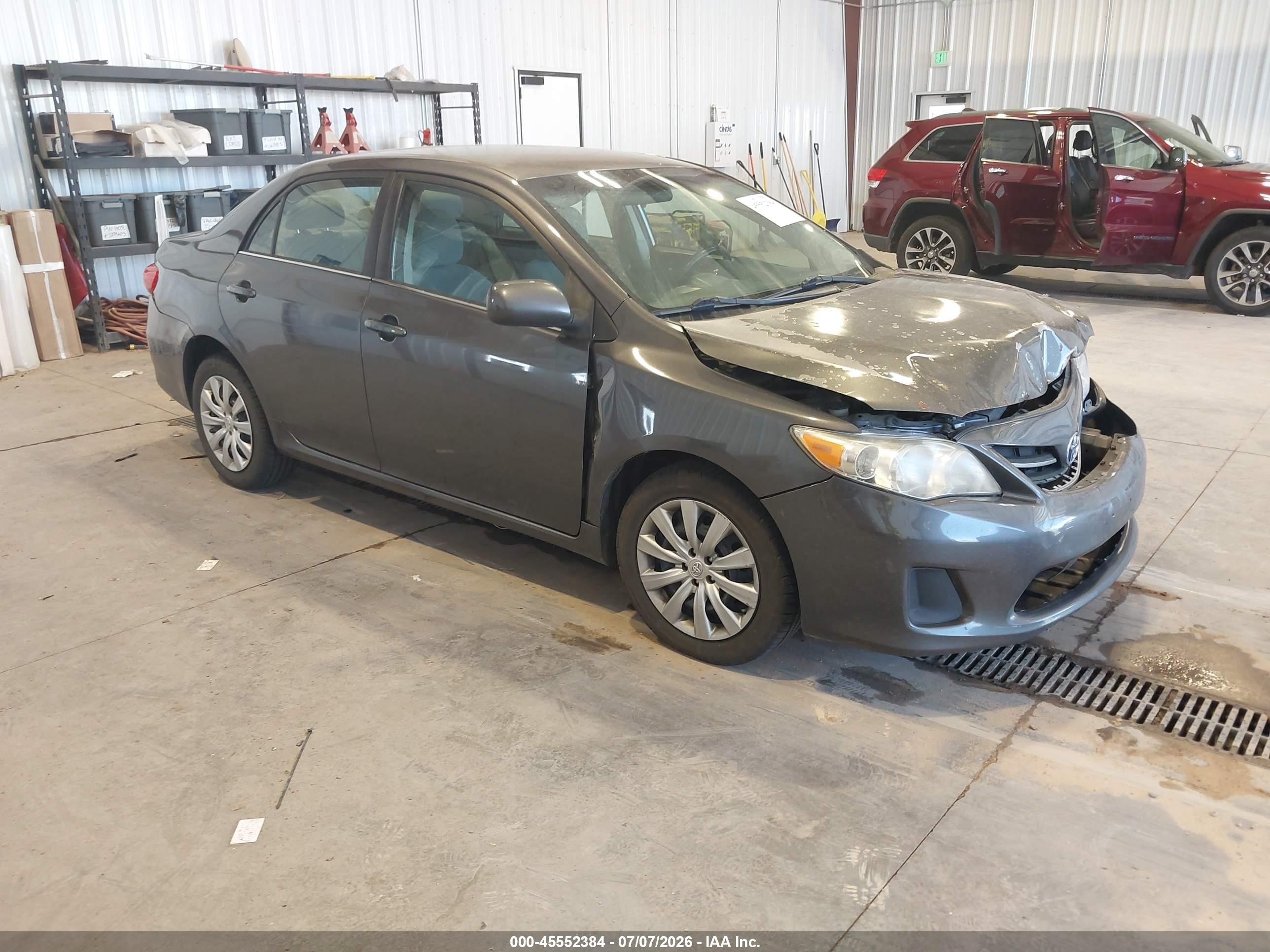 2013 Toyota Corolla Le Серый vin: 5YFBU4EE1DP159792