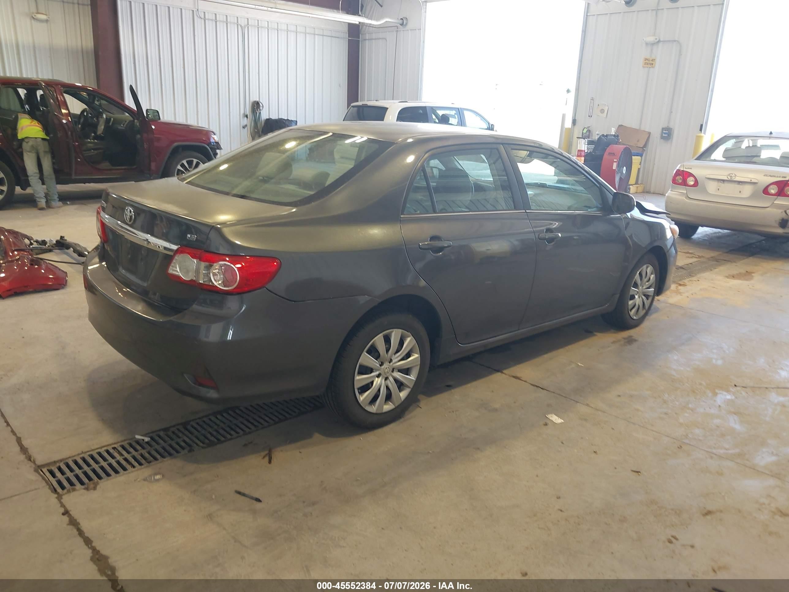 2013 Toyota Corolla Le Gray vin: 5YFBU4EE1DP159792
