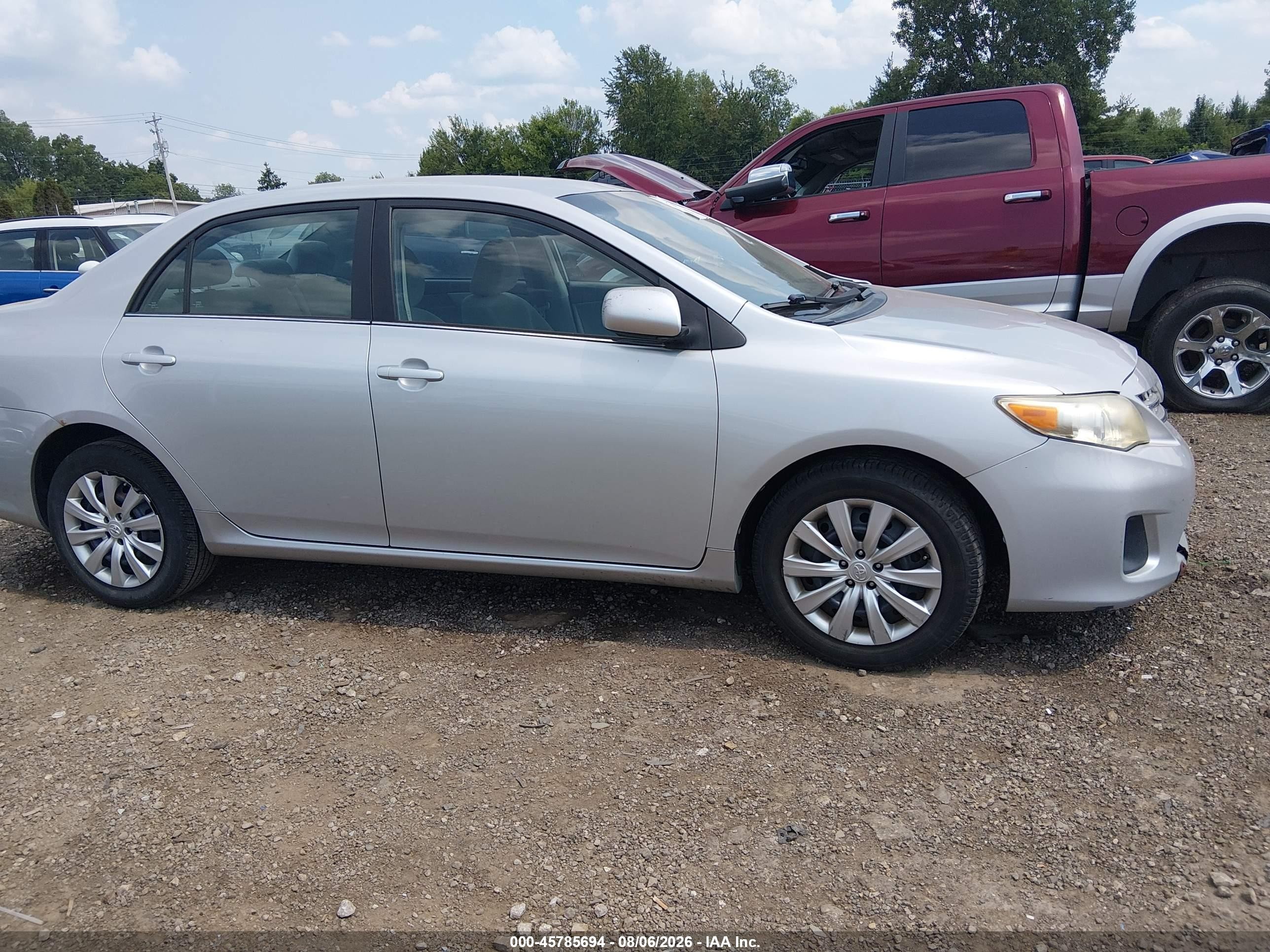 2013 Toyota Corolla Le Silver vin: 5YFBU4EE1DP166810