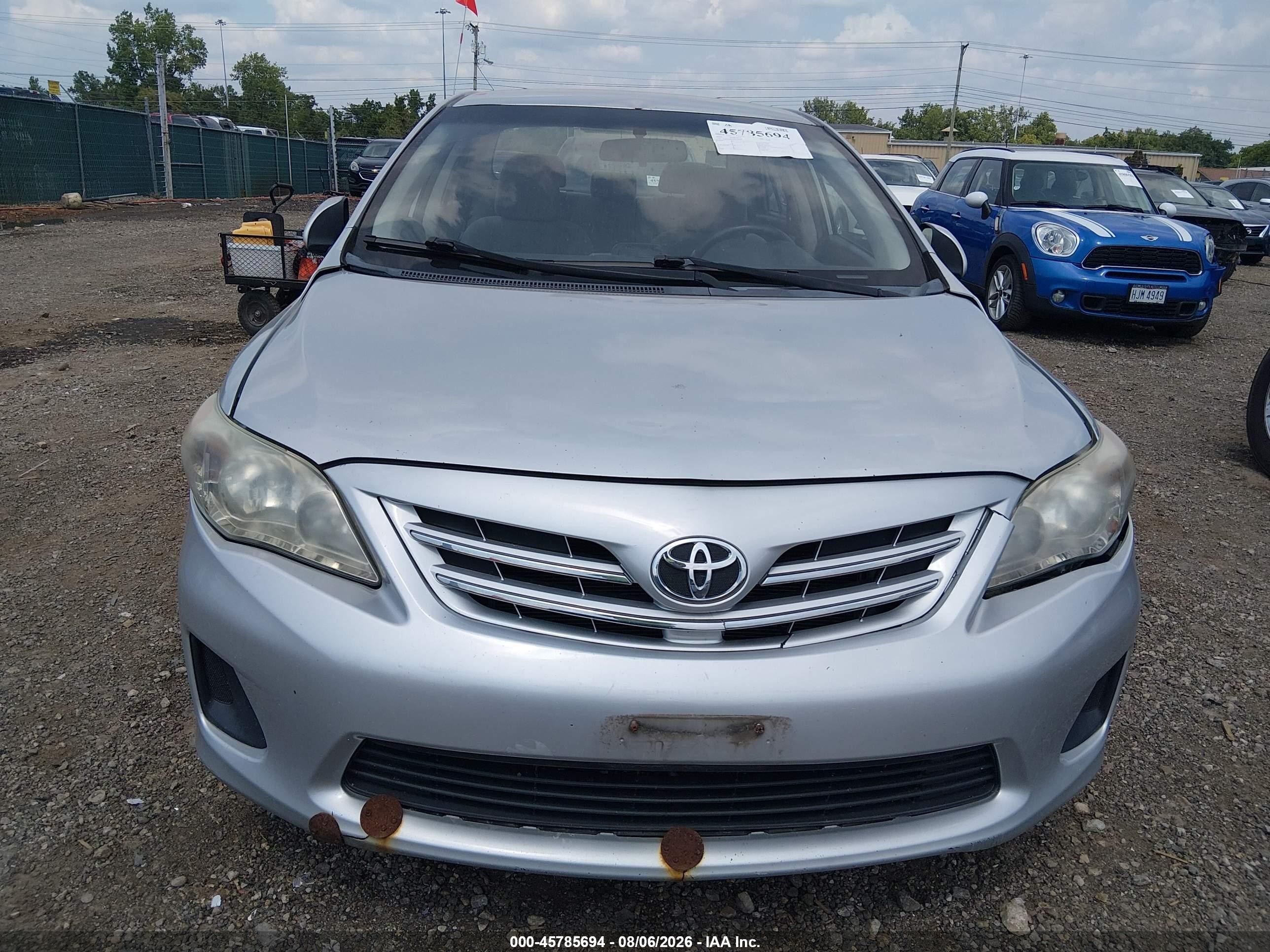 2013 Toyota Corolla Le Silver vin: 5YFBU4EE1DP166810
