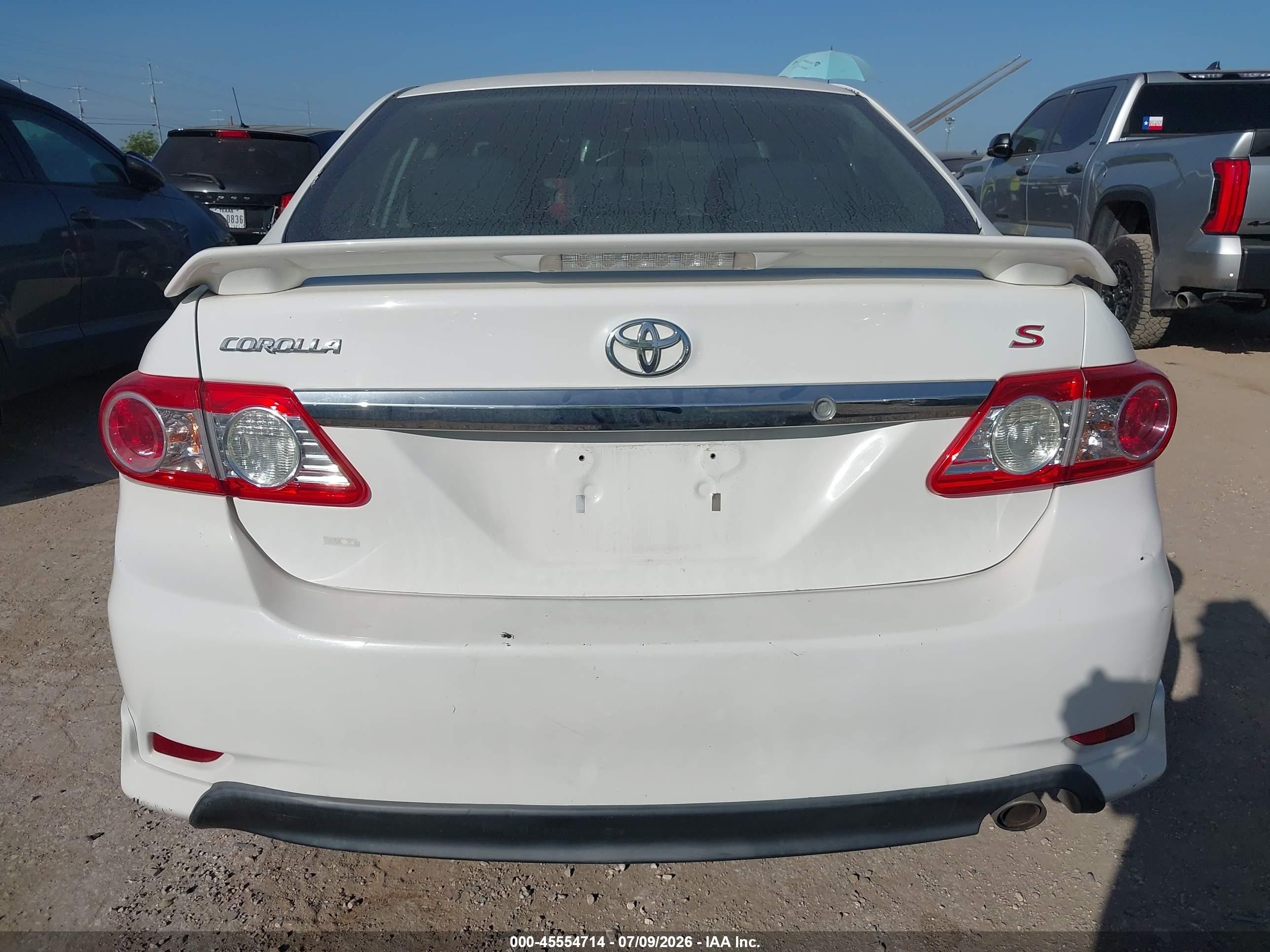2013 Toyota Corolla S White vin: 5YFBU4EE1DP167861
