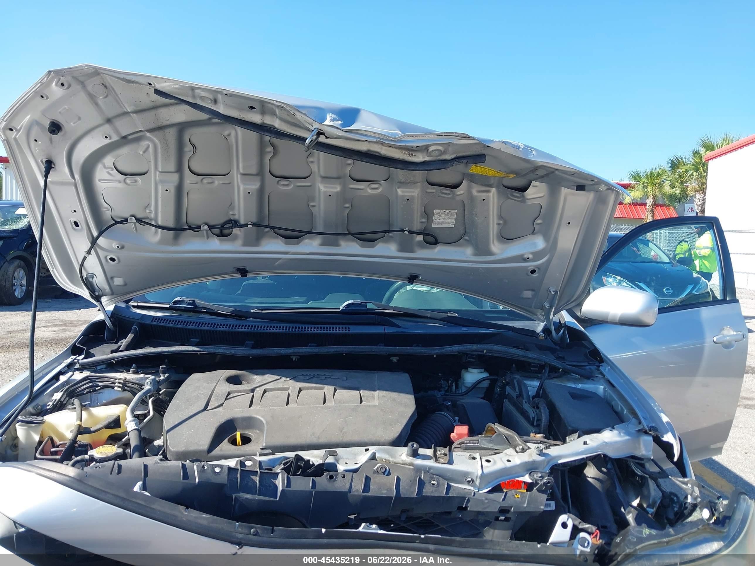 2013 Toyota Corolla S Silver vin: 5YFBU4EE1DP173871