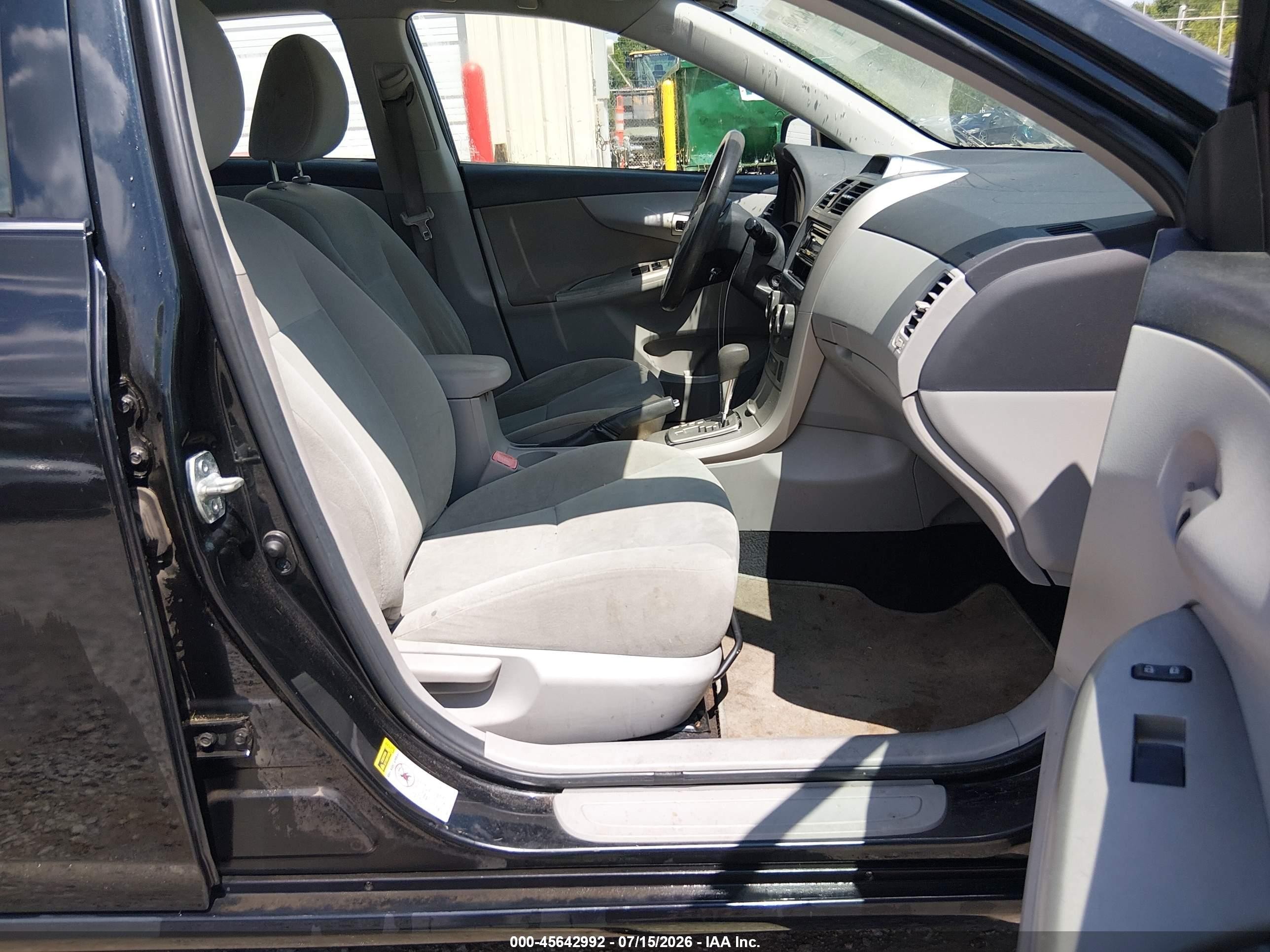 2013 Toyota Corolla Le Black vin: 5YFBU4EE1DP177001