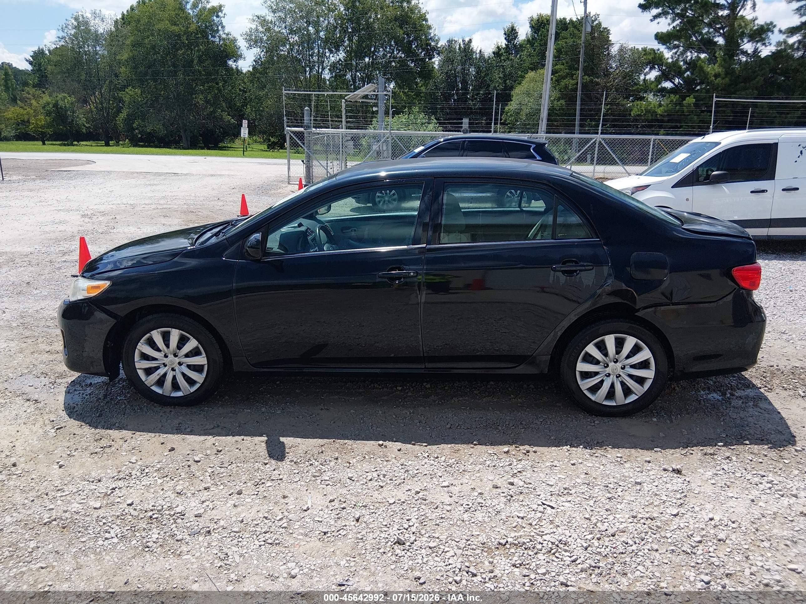 2013 Toyota Corolla Le Black vin: 5YFBU4EE1DP177001