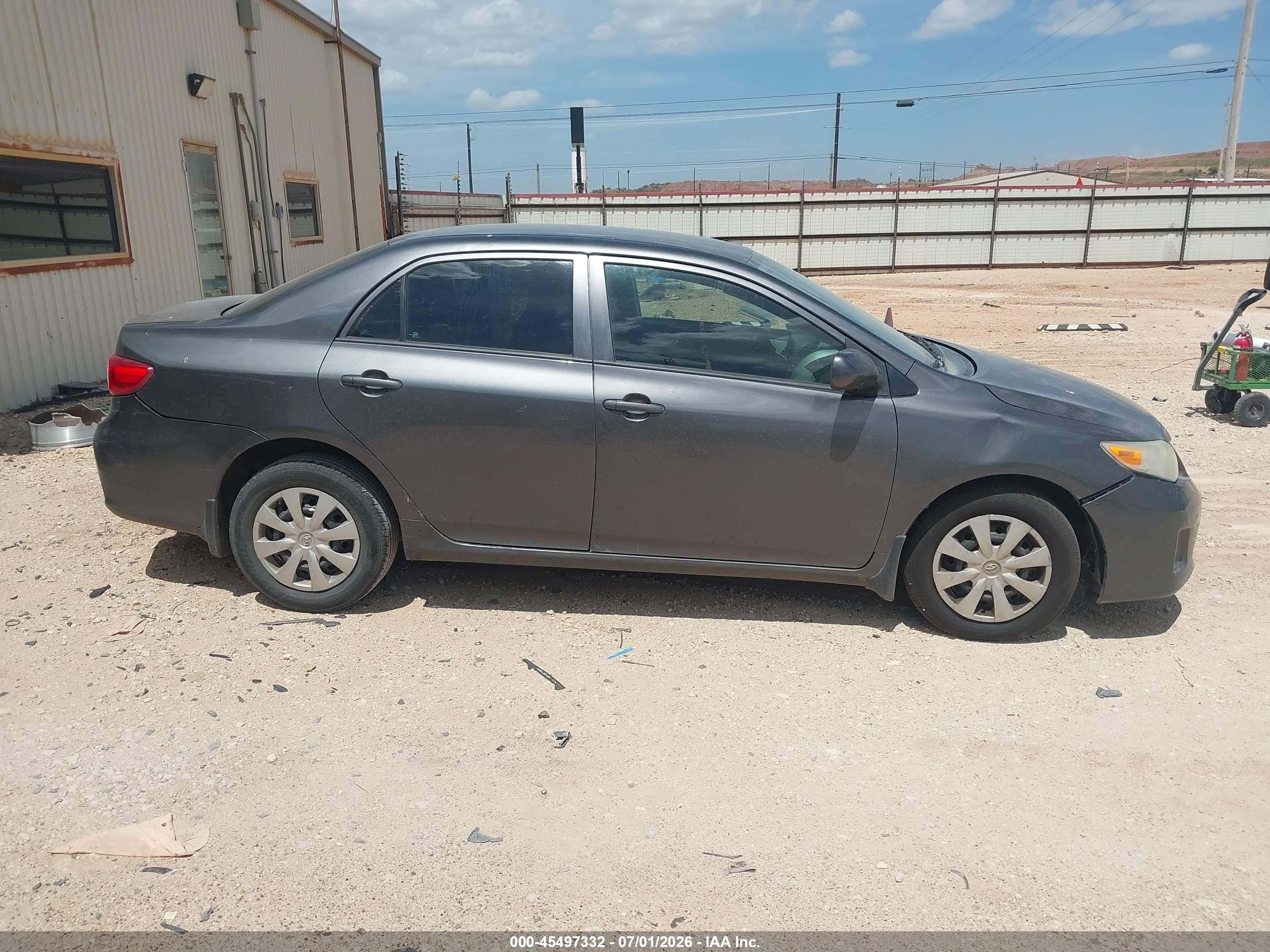 2013 Toyota Corolla L Gray vin: 5YFBU4EE1DP192551