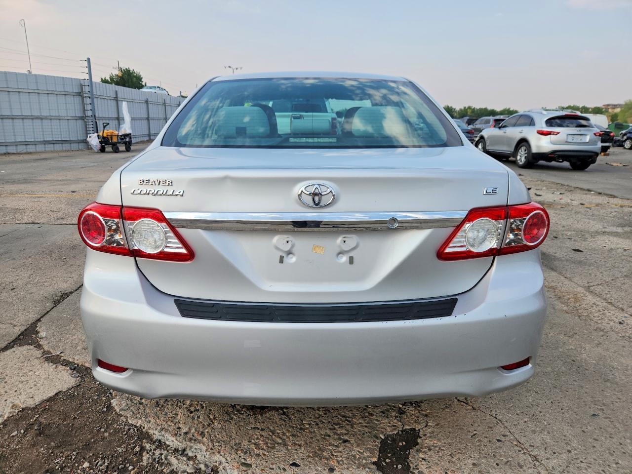 2013 Toyota Corolla Le Silver vin: 5YFBU4EE1DP194123
