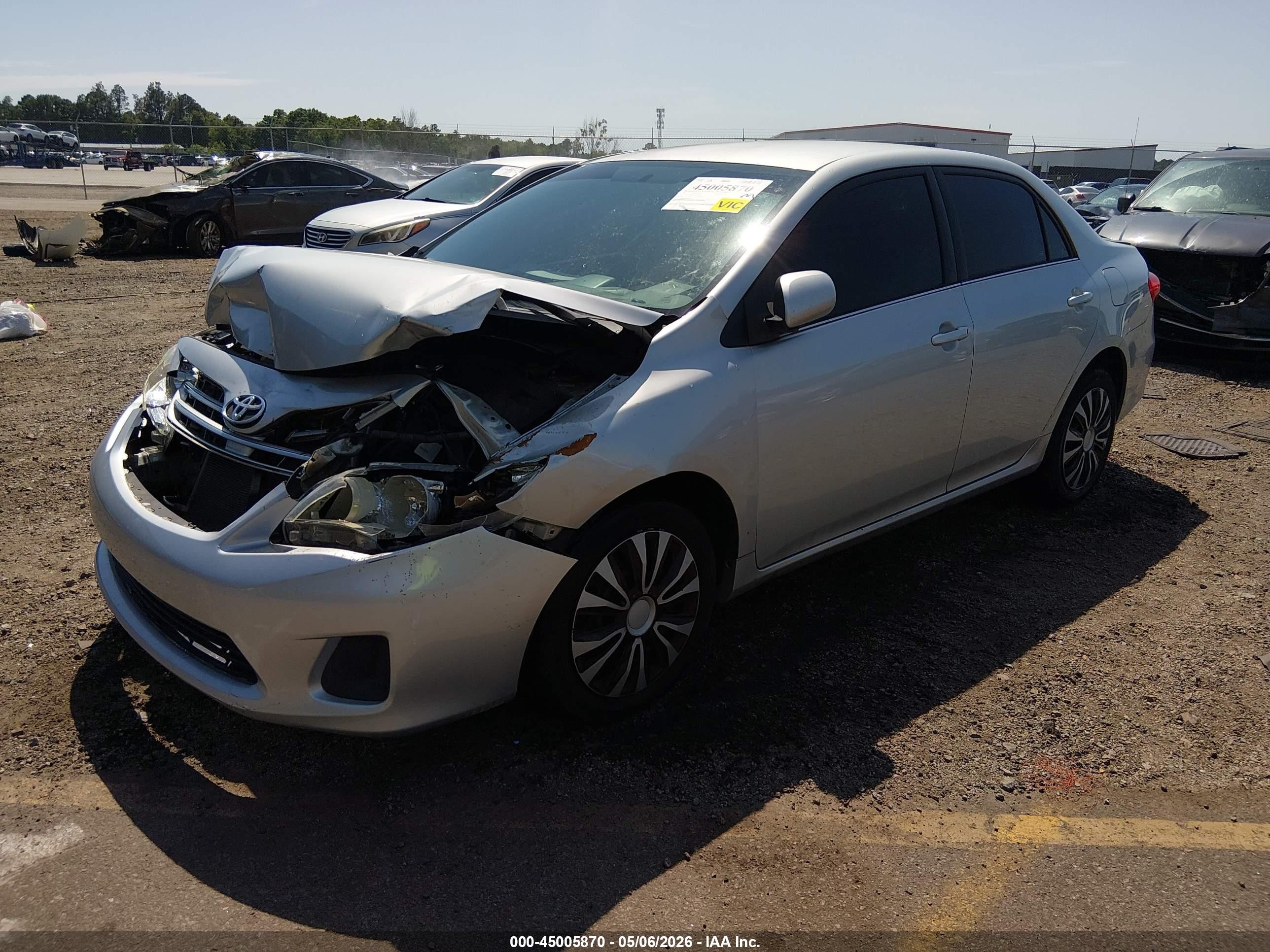 2013 Toyota Corolla L/le/le Special Edition/s/s Special Edition Серебряный vin: 5YFBU4EE1DP195515