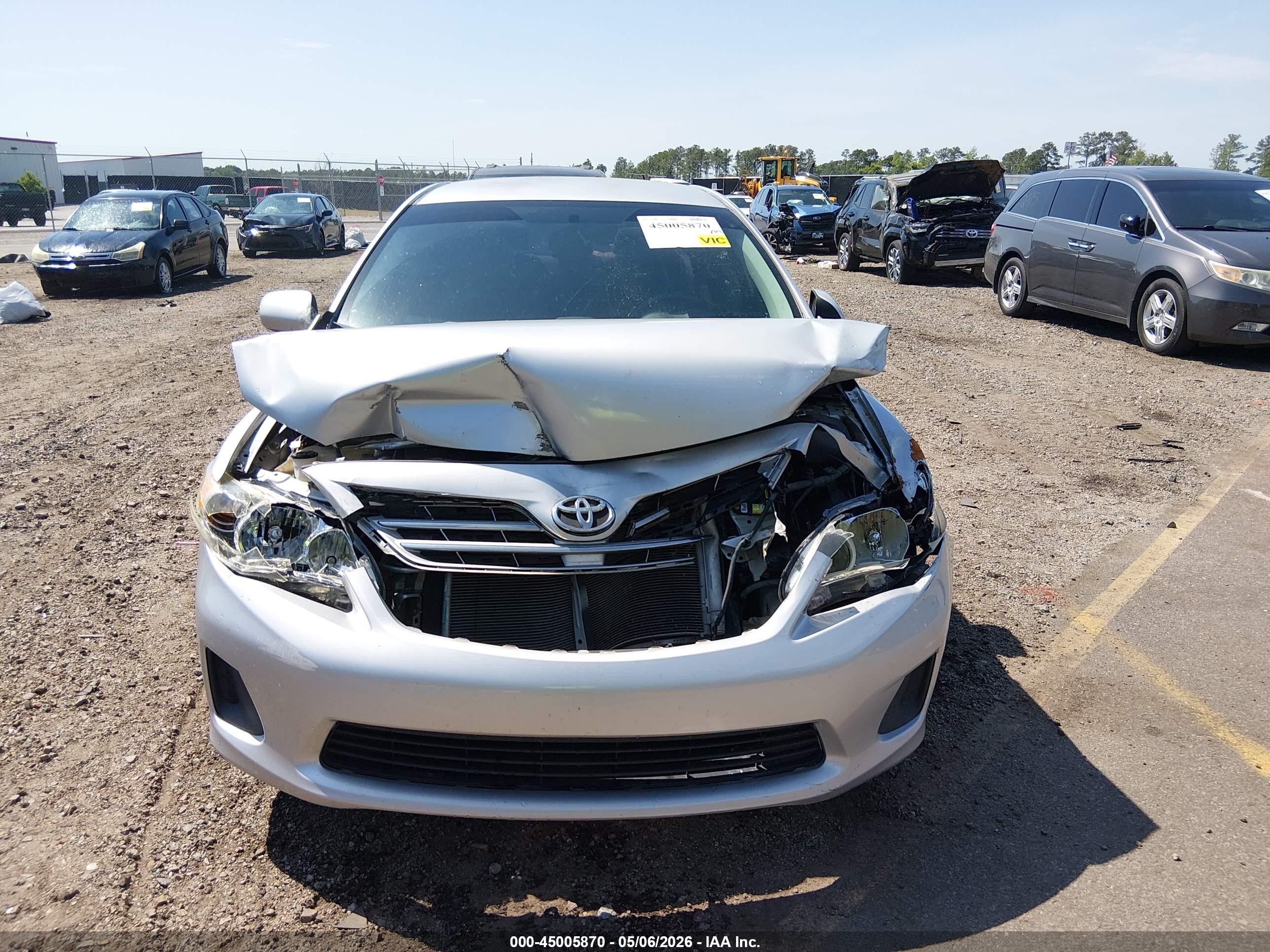 2013 Toyota Corolla L/le/le Special Edition/s/s Special Edition Серебряный vin: 5YFBU4EE1DP195515