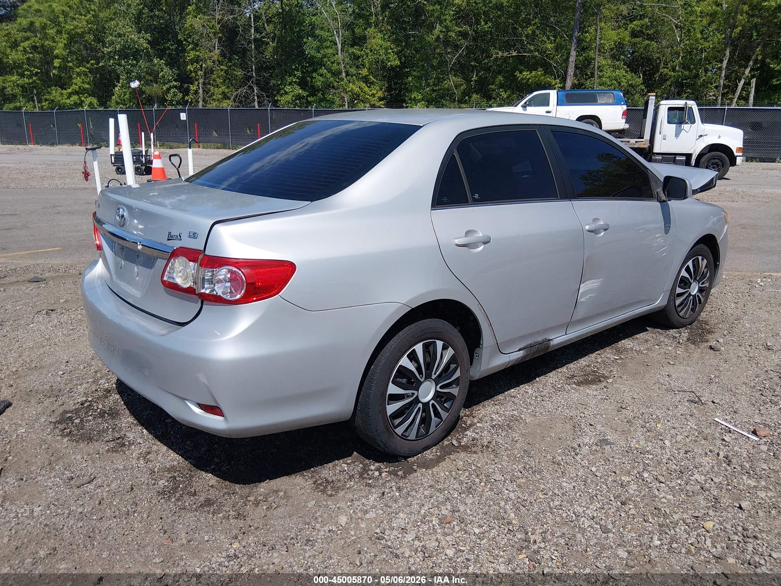 2013 Toyota Corolla L/le/le Special Edition/s/s Special Edition Серебряный vin: 5YFBU4EE1DP195515