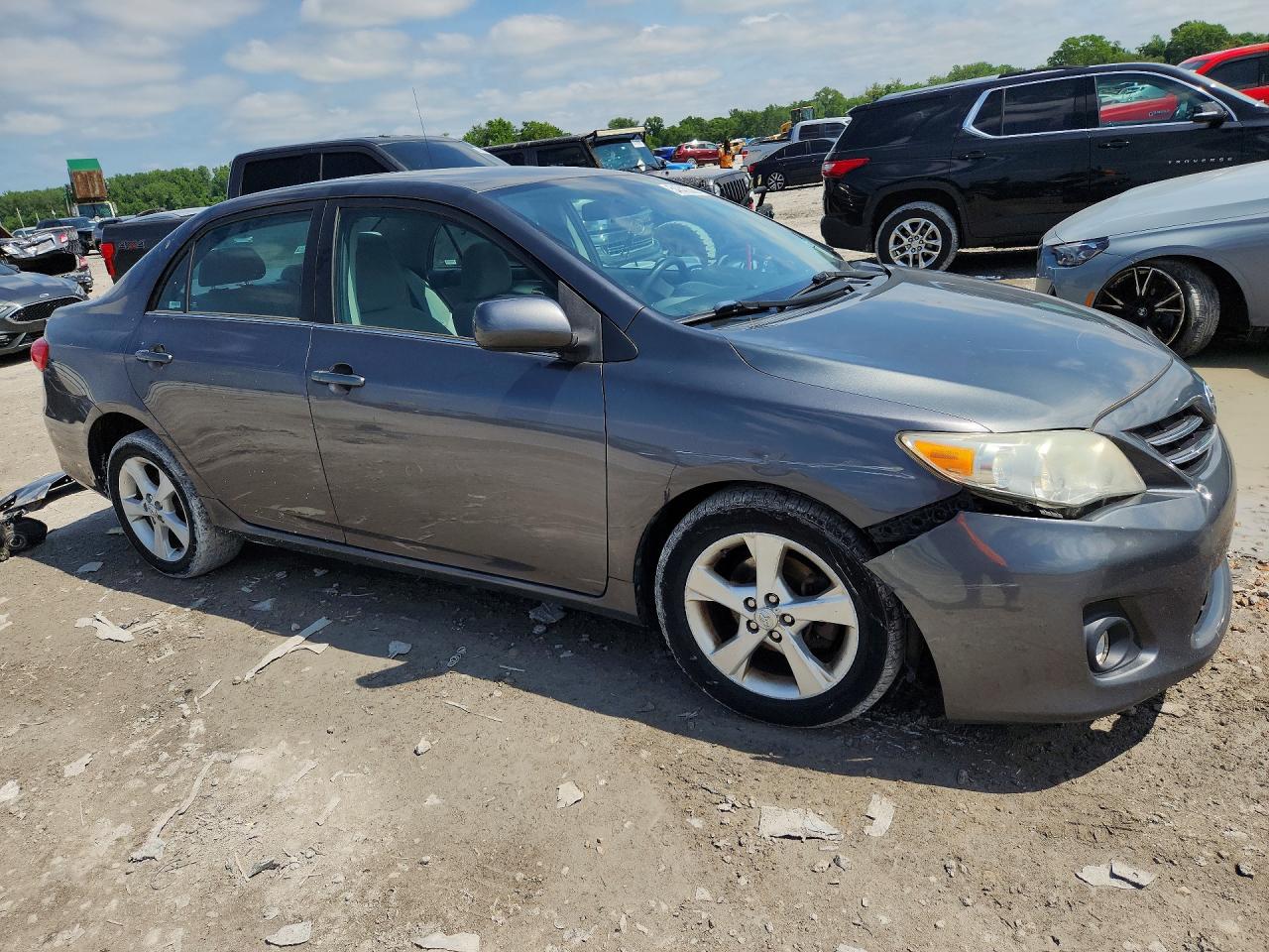 2013 Toyota Corolla Le Gray vin: 5YFBU4EE1DP195546