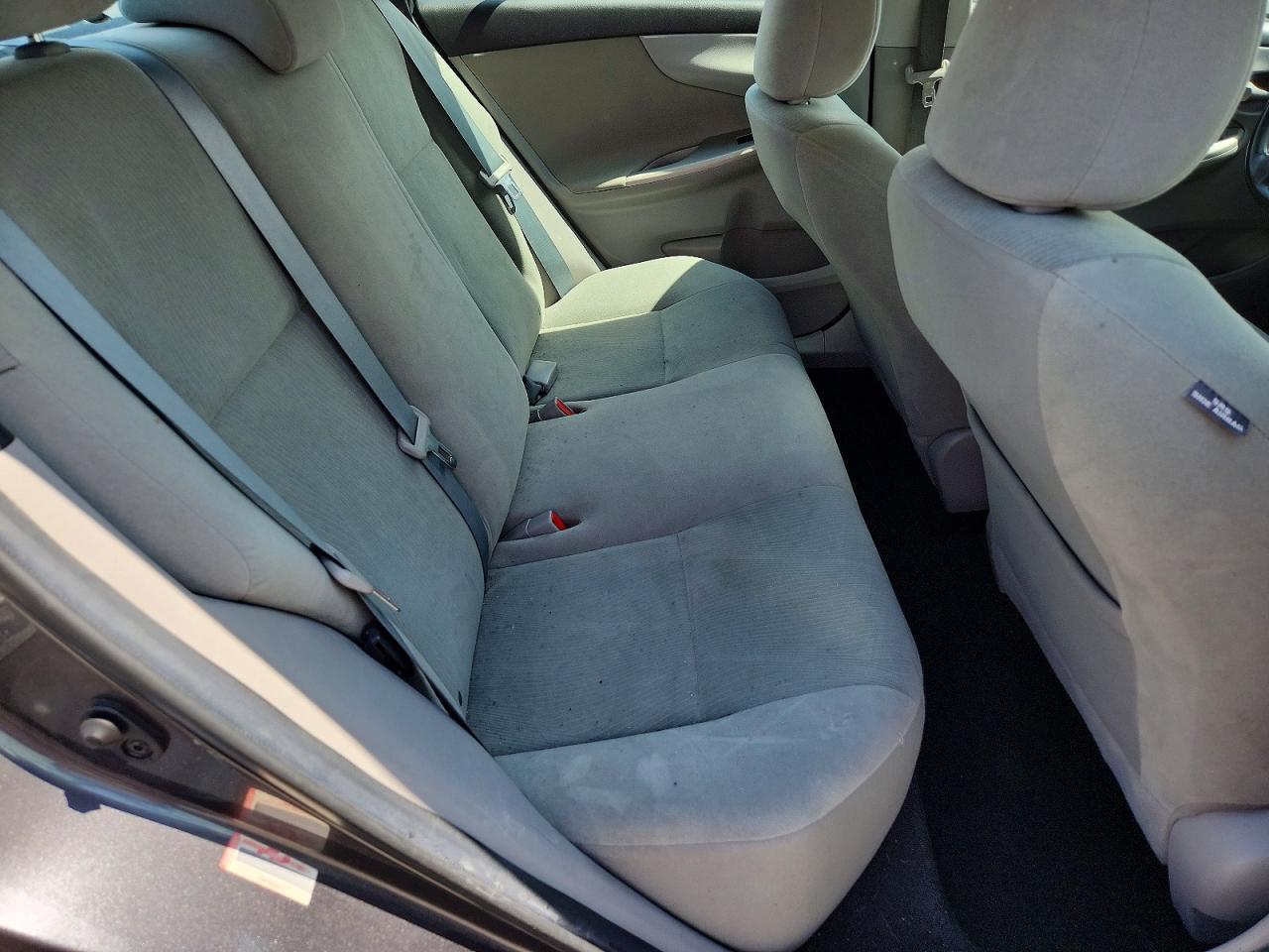 2013 Toyota Corolla Le Gray vin: 5YFBU4EE1DP195546