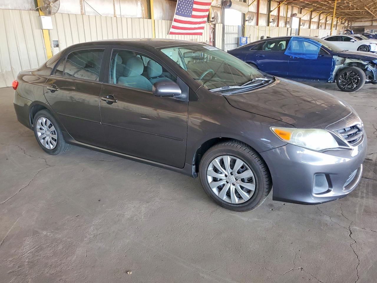 2013 Toyota Corolla Le Gray vin: 5YFBU4EE1DP196924