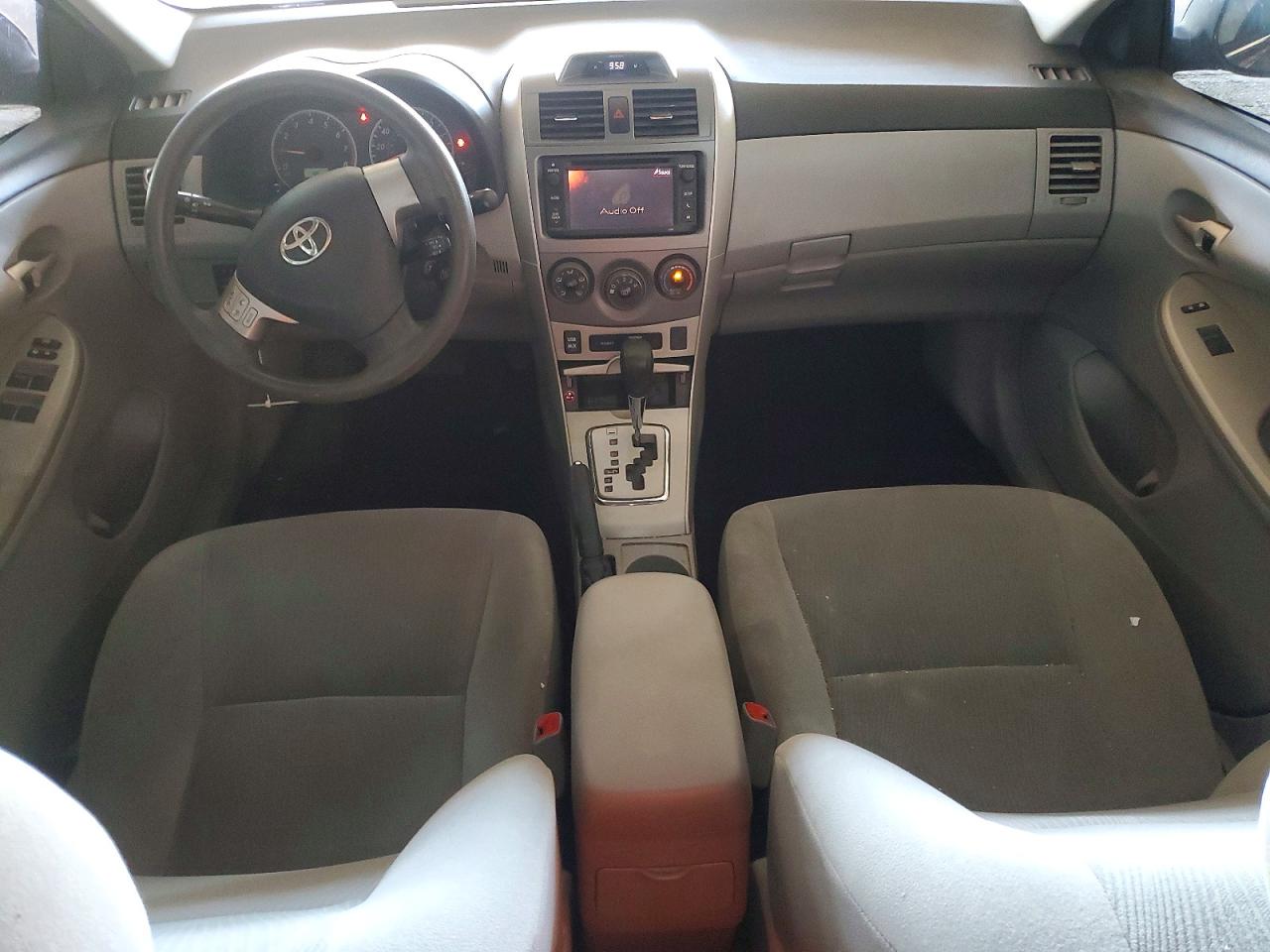 2013 Toyota Corolla Le Gray vin: 5YFBU4EE1DP196924