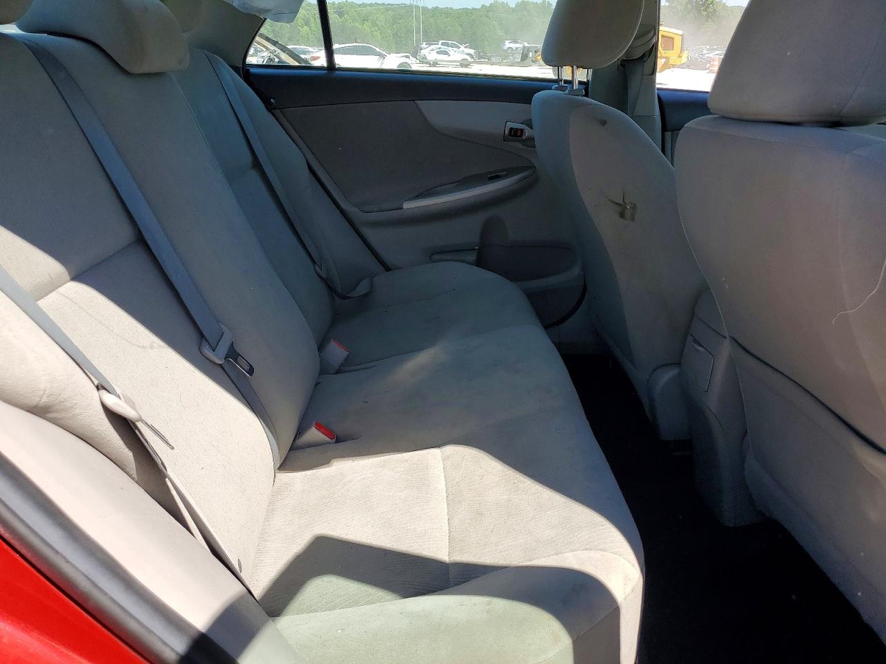 2013 Toyota Corolla Le Red vin: 5YFBU4EE1DP202494