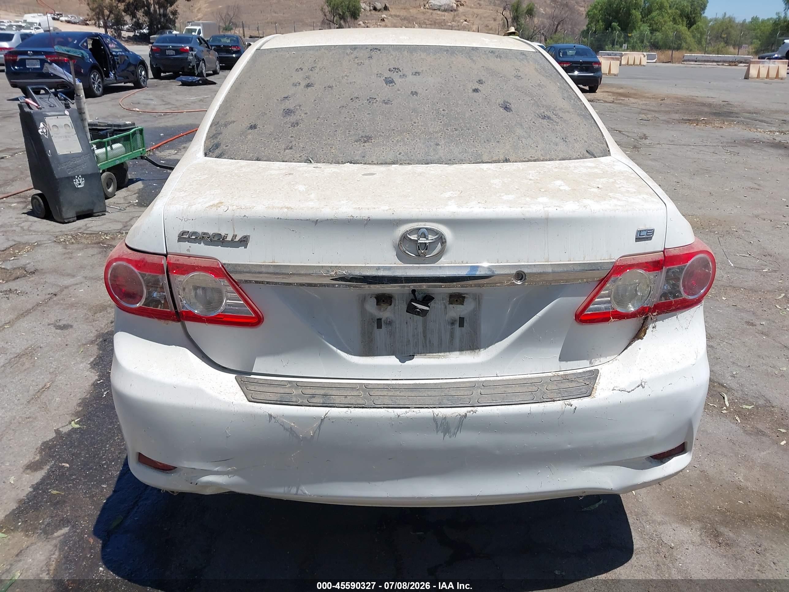 2013 Toyota Corolla Le White vin: 5YFBU4EE1DP209493