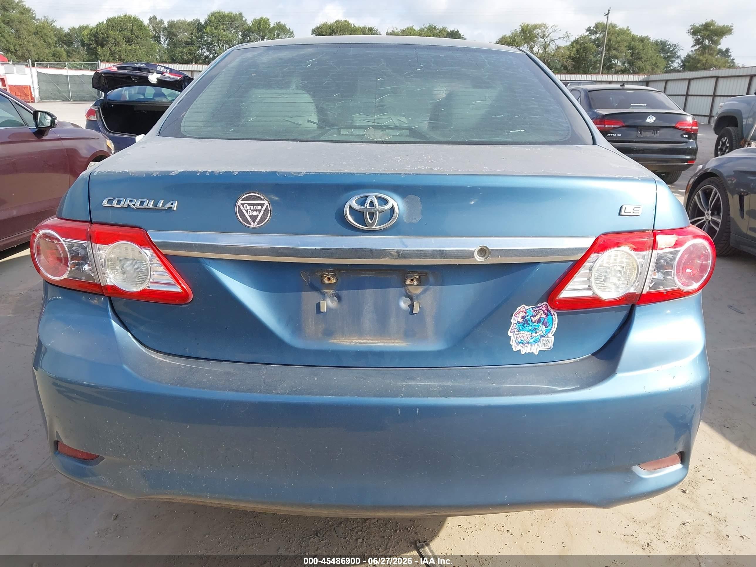 2013 Toyota Corolla Le Blue vin: 5YFBU4EE1DP210918