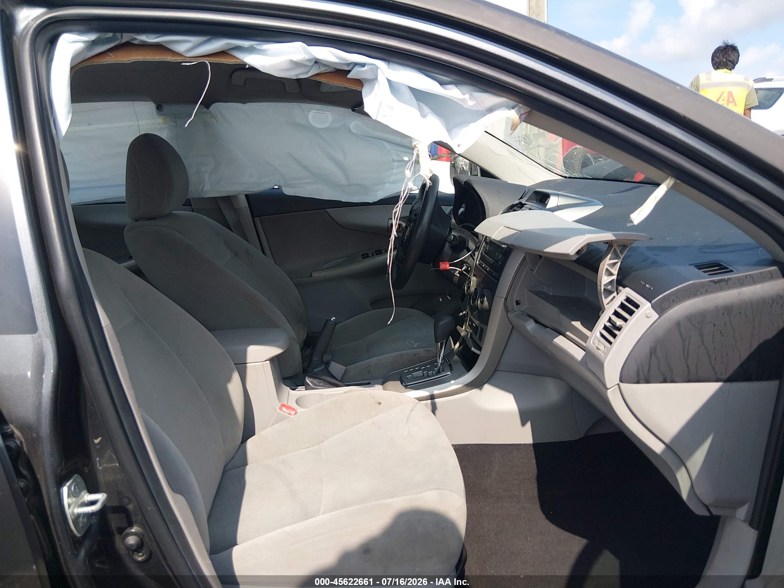 2012 Toyota Corolla Le Gray vin: 5YFBU4EE2CP023069