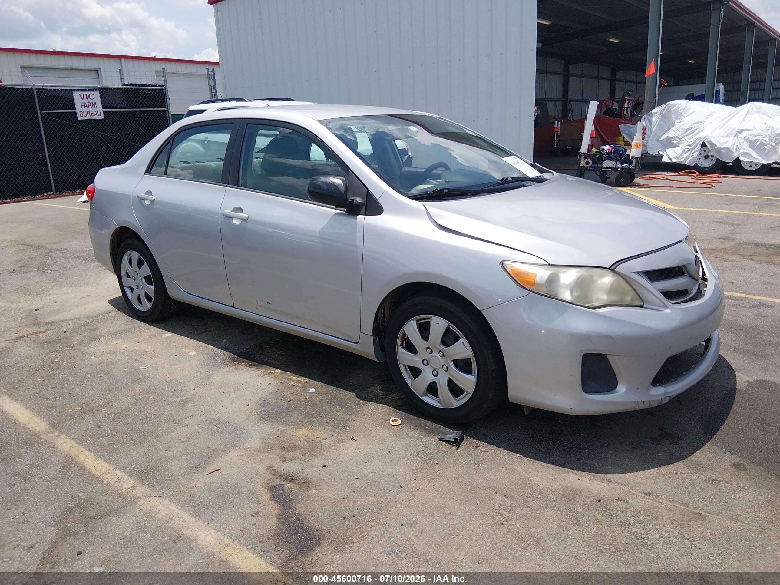 2012 Toyota Corolla Le Silver vin: 5YFBU4EE2CP023539