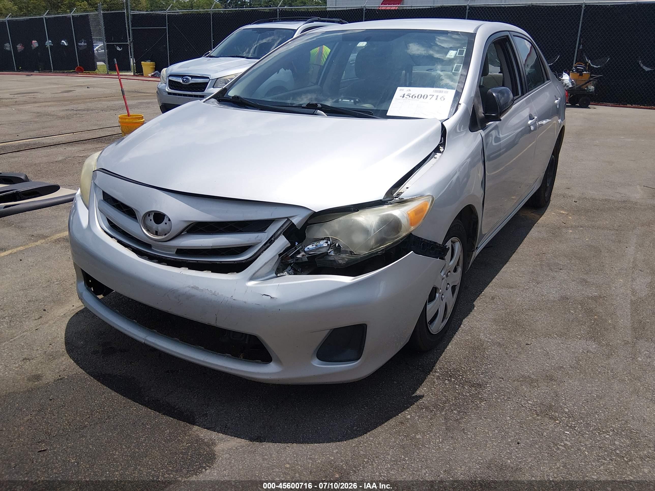 2012 Toyota Corolla Le Silver vin: 5YFBU4EE2CP023539