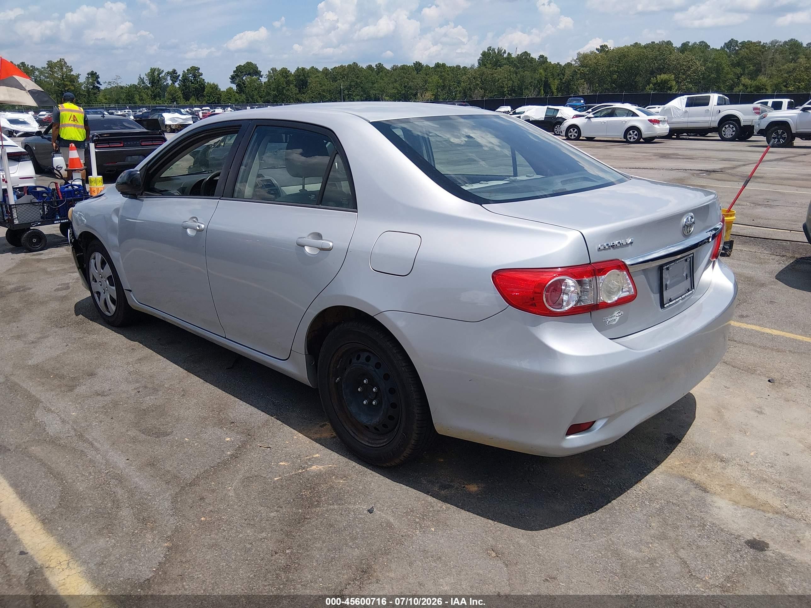 2012 Toyota Corolla Le Silver vin: 5YFBU4EE2CP023539