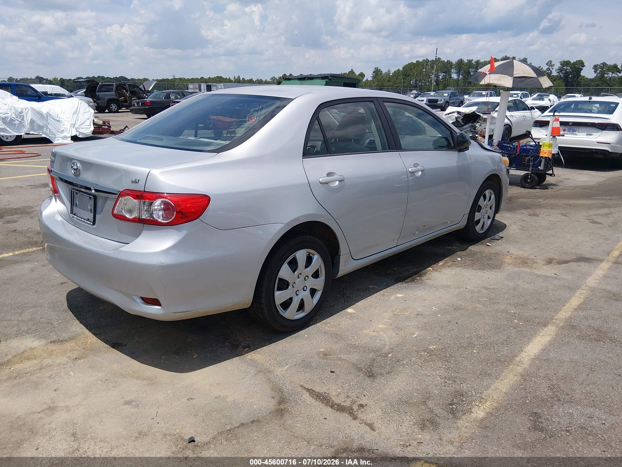 2012 Toyota Corolla Le Silver vin: 5YFBU4EE2CP023539