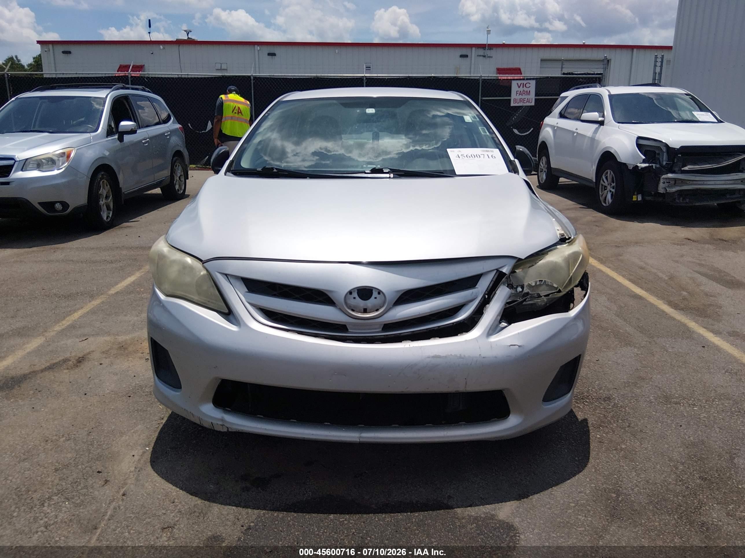 2012 Toyota Corolla Le Silver vin: 5YFBU4EE2CP023539