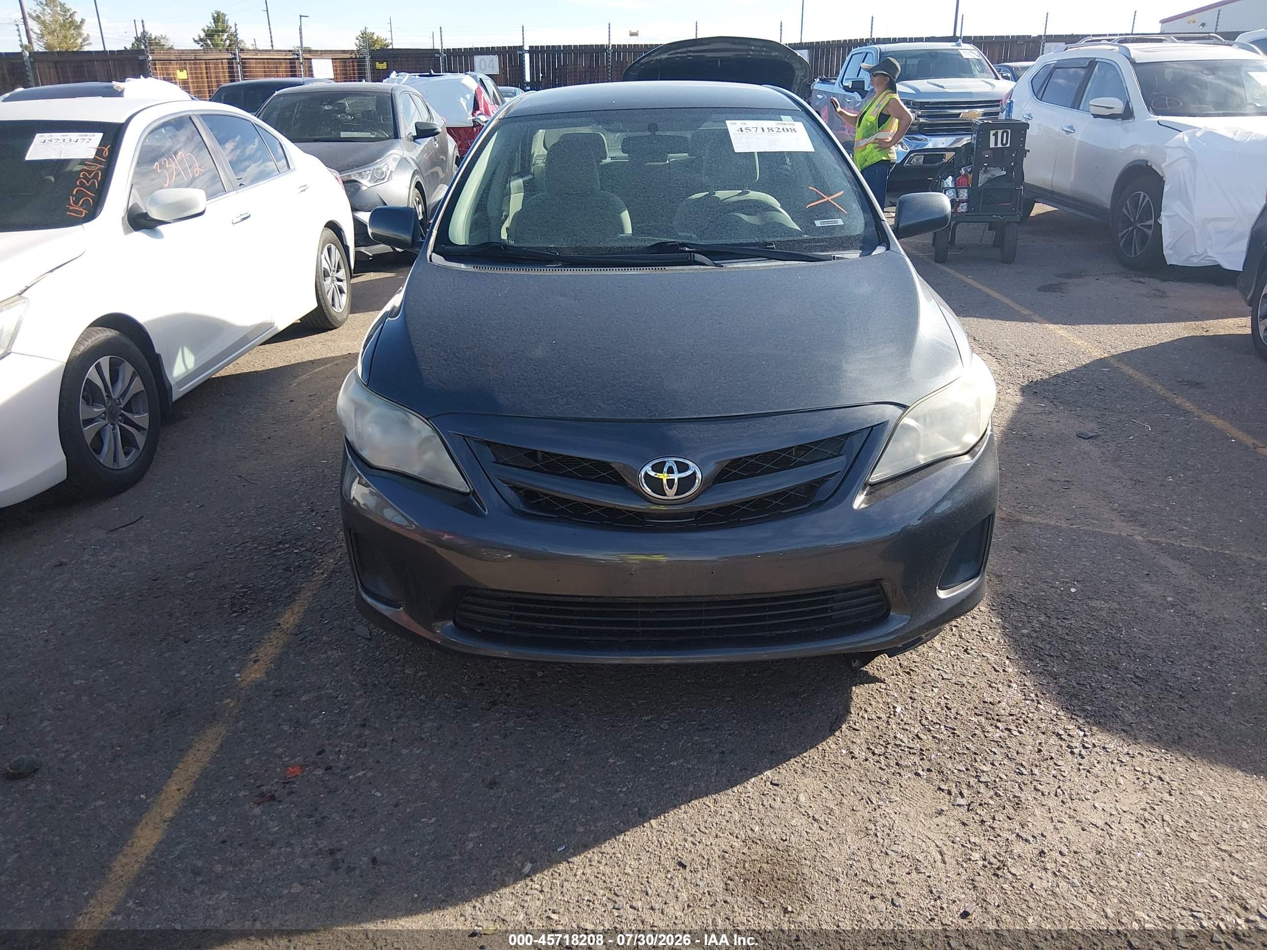 2012 Toyota Corolla Le Gray vin: 5YFBU4EE2CP041121