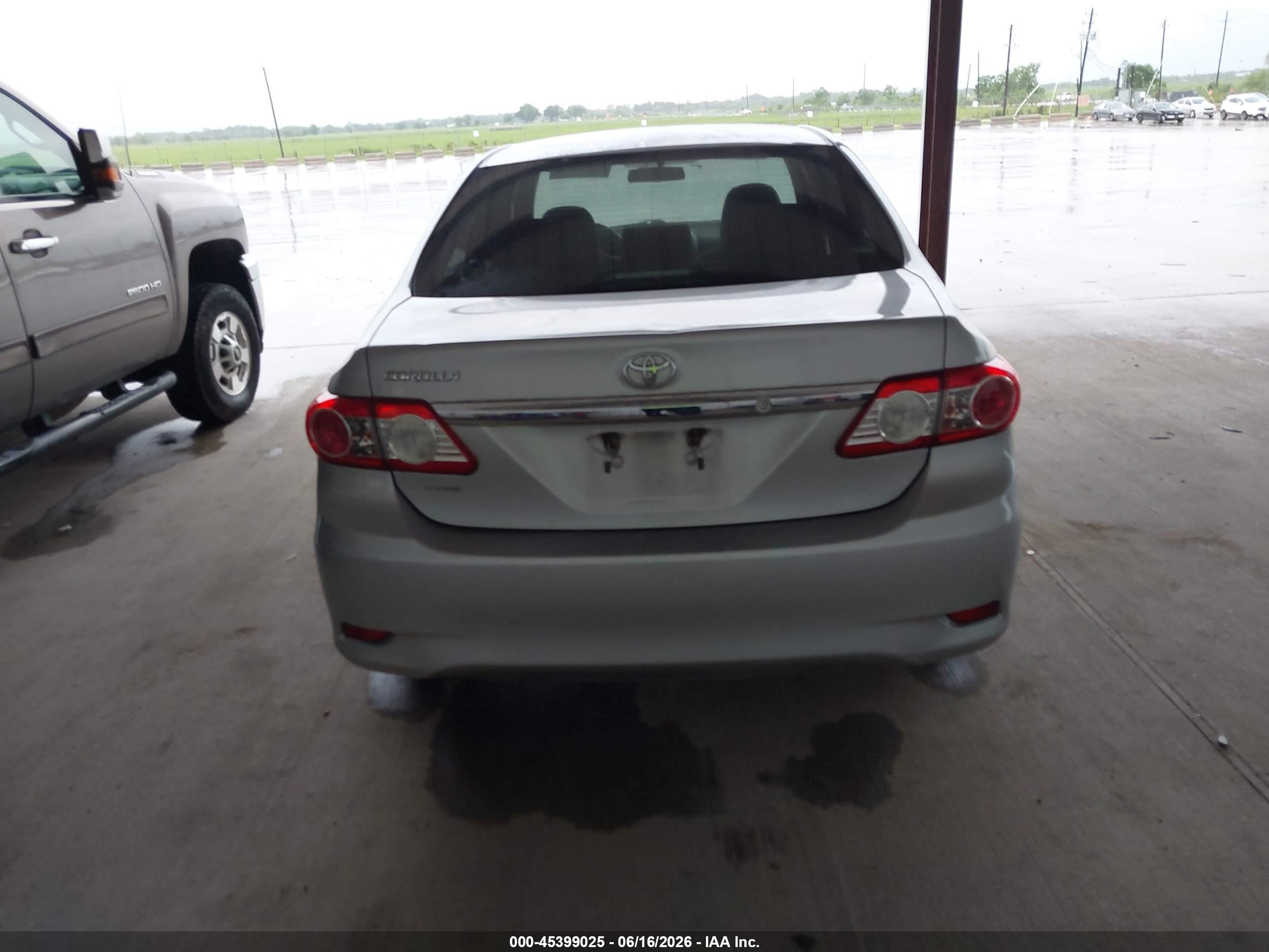 2012 Toyota Corolla L Silver vin: 5YFBU4EE2CP043919