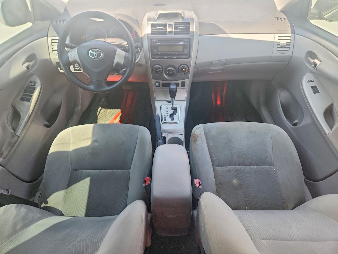 2012 Toyota Corolla Le Silver vin: 5YFBU4EE2CP062910