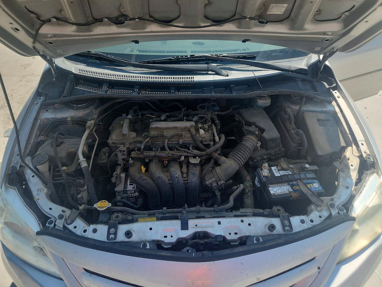 2012 Toyota Corolla Le Silver vin: 5YFBU4EE2CP062910