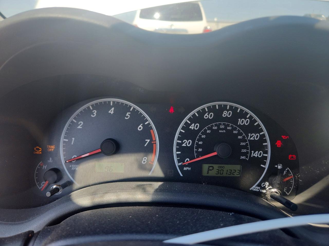 2012 Toyota Corolla Le Silver vin: 5YFBU4EE2CP062910